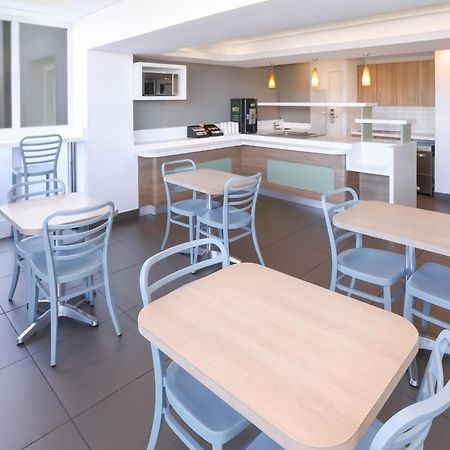 Sun1 Milnerton Hotel Cape Town Bagian luar foto