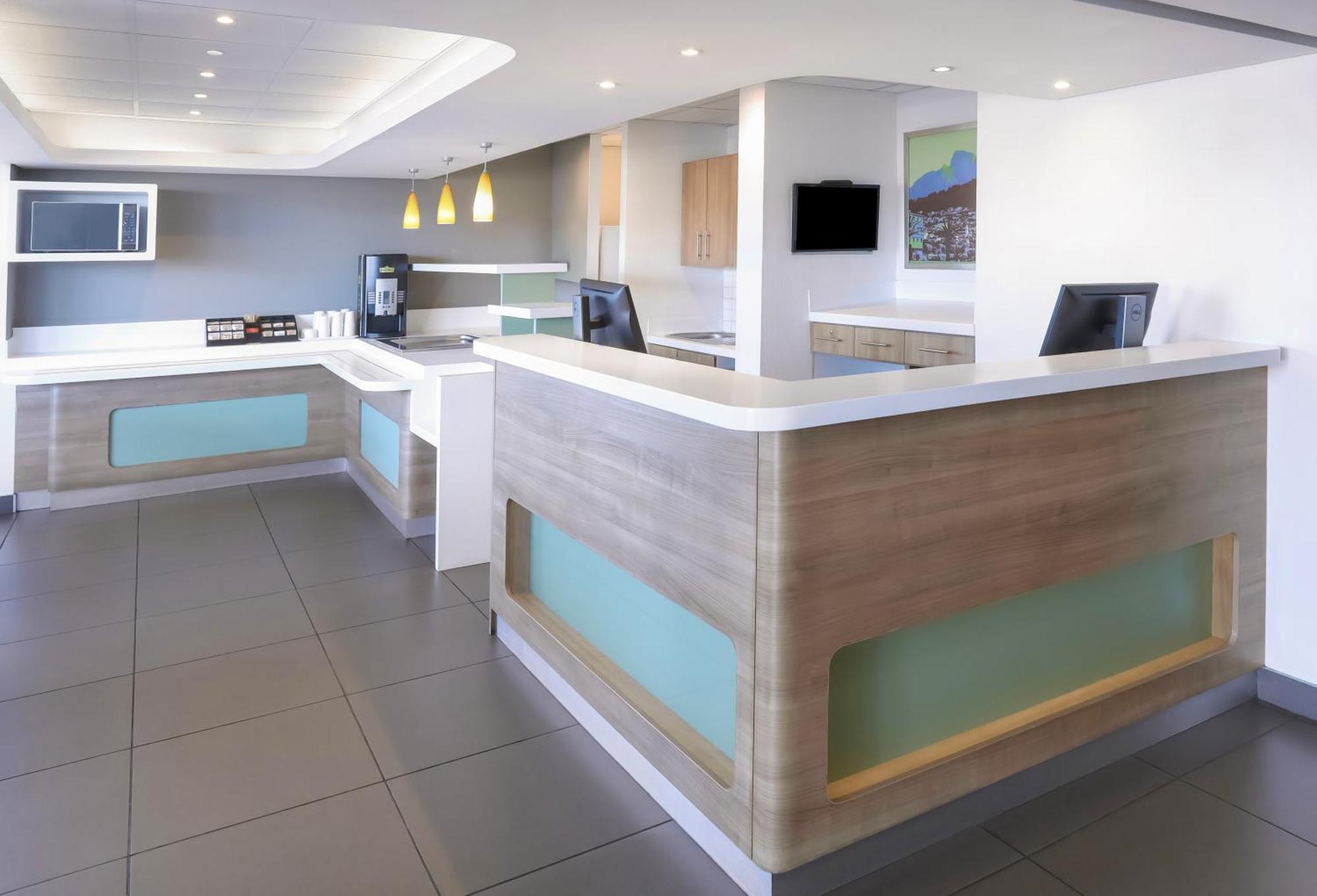 Sun1 Milnerton Hotel Cape Town Bagian luar foto