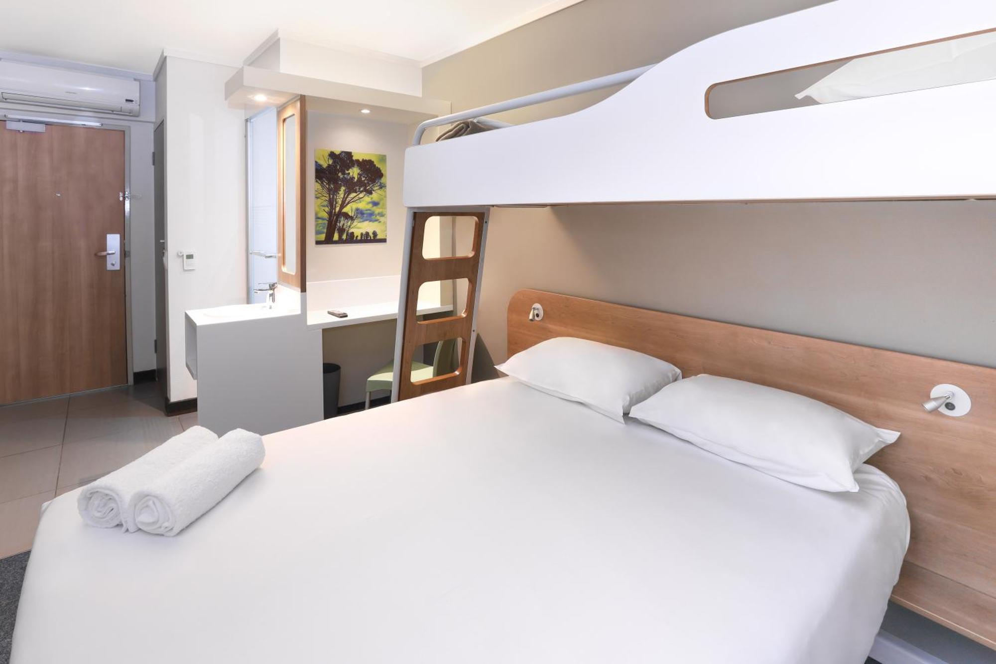 Sun1 Milnerton Hotel Cape Town Bagian luar foto